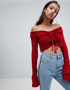 Укороченный джемпер с широким вырезом и присборенной отделкой PrettyLittleThing - Красный