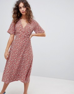 Платье миди с запахом и цветочным принтом New Look - Коричневый