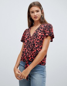 Футболка с леопардовым принтом и завязкой New Look - Красный