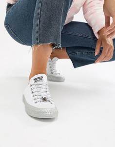 Белые низкие кеды с блестящей серебристой отделкой Converse X Miley Cyrus Chuck Taylor All Star - Белый