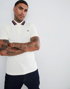 Белое поло из пике с контрастной отделкой Fred Perry - Белый