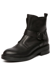 boots Manas