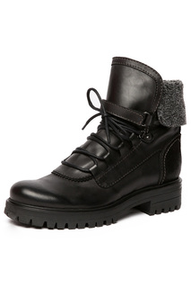 boots Manas