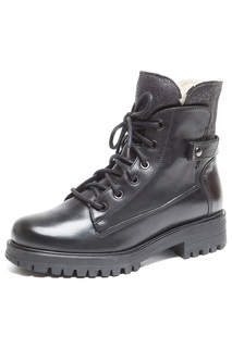 boots Manas