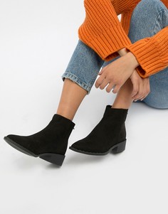 Ботинки с заостренным носком и заклепками New Look - Черный