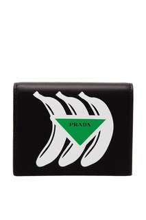 Черный кошелек с контрастным принтом Prada