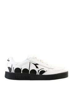 Низкие кеды и кроссовки Diadora