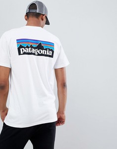 Белая футболка с логотипом Patagonia P-6 Responsibili-Tee - Белый