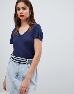 Футболка с V-образным вырезом и драпировкой Tommy Jeans - Темно-синий