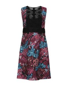 Короткое платье Burberry