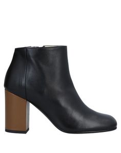 Полусапоги и высокие ботинки Marni
