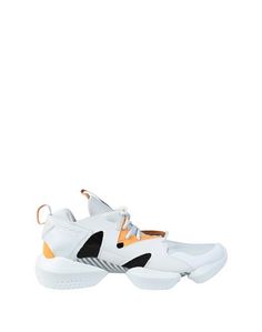 Низкие кеды и кроссовки Reebok