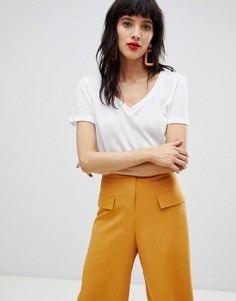 Футболка с V-образным вырезом Vero Moda - Белый