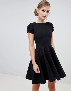 Черное короткое приталенное платье для выпускного Closet London - Черный