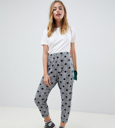 Суженные книзу брюки в клетку ASOS DESIGN Petite - Мульти