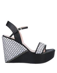 Сандалии Stuart Weitzman