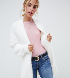 Пушистый кардиган в рубчик ASOS DESIGN Petite - Кремовый