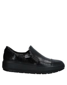 Низкие кеды и кроссовки Geox
