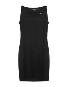 Короткое платье Lacoste
