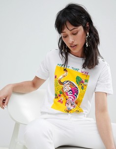 Футболка с принтом тигра и кнопками Stradivarius - Белый