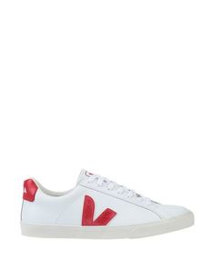 Низкие кеды и кроссовки Veja