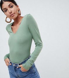 Лонгслив цвета хаки с V-образным вырезом ASOS DESIGN Tall - Зеленый