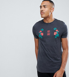 Футболка с принтом роз на кокетке и эффектом кислотной стирки ASOS DESIGN Tall - Черный