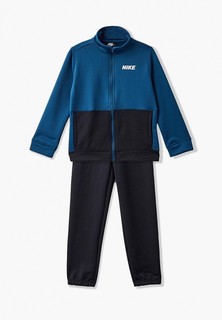 Костюм спортивный Nike