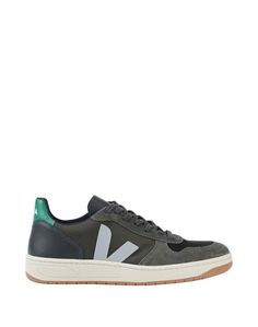 Низкие кеды и кроссовки Veja