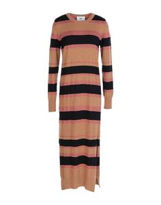 Платье длиной 3/4 Solotre