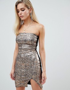 Облегающее платье мини со змеиным принтом и пайетками PrettyLittleThing - Коричневый