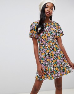 Чайное платье с запахом и цветочным принтом Miss Selfridge - Мульти
