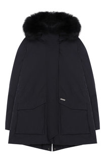 Парка с меховой отделкой на капюшоне Woolrich