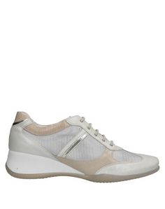 Низкие кеды и кроссовки Geox
