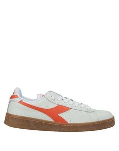 Низкие кеды и кроссовки Diadora