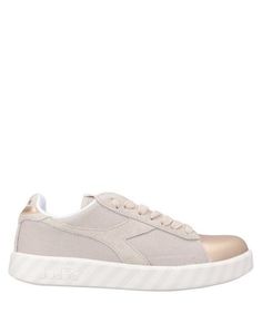 Низкие кеды и кроссовки Diadora