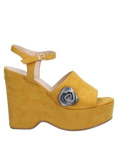 Сандалии Guess