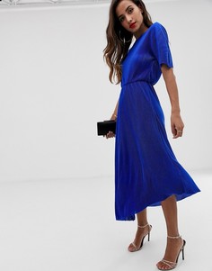 Плиссированное платье миди с одним рукавом и запахом на спине ASOS DESIGN - Синий