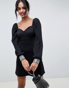 Платье мини с вырезом сердечком и отделкой на манжетах ASOS DESIGN - Черный
