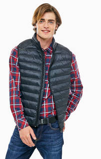 Утепленный жилет на молнии черного цвета Mustang