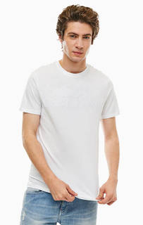Белая футболка с логотипом бренда Armani Exchange