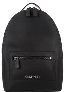 Вместительный городской рюкзак черного цвета Calvin Klein Jeans