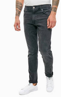 Серые джинсы с заломами и потертостями Greensboro Wrangler