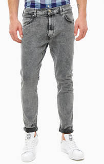 Зауженные джинсы серого цвета Larston Wrangler