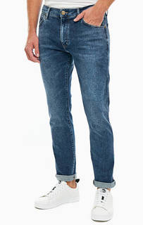 Зауженные джинсы с заломами Larston Wrangler