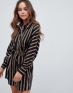 Черное платье-рубашка в полоску с поясом Boohoo - Мульти