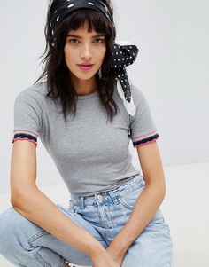 Трикотажная футболка в рубчик Stradivarius - Серый