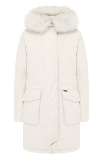 Утепленная парка с меховой отделкой капюшона Woolrich