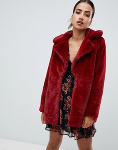 Красный искусственный полушубок Missguided - Красный