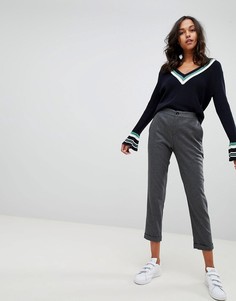 Серые строгие брюки Boss Casual - Серый